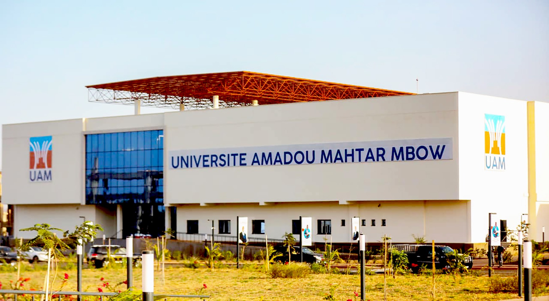 Université Amadou Mahtar MBOW (UAM) recrute 06 enseignants-chercheurs en Infographie